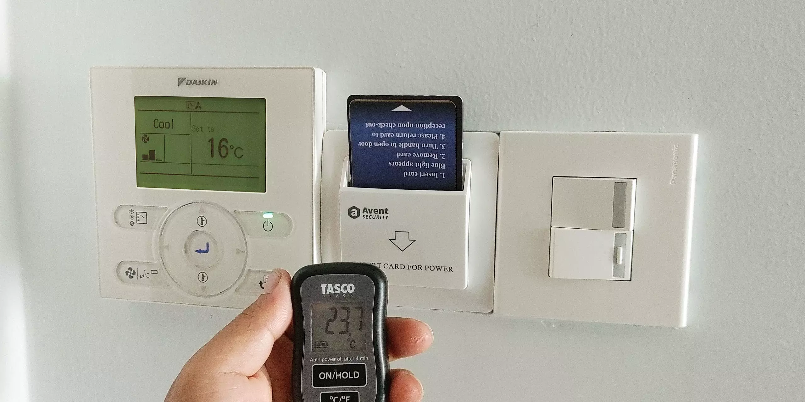 Điều khiển có dây Daikin BRC1E63