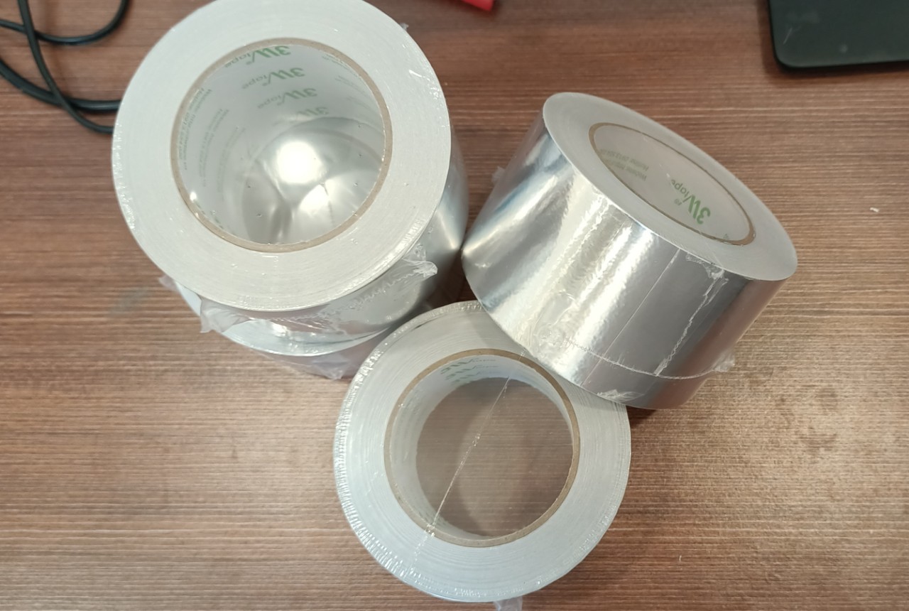 Băng keo bạc băng keo nhôm khổ 72x50m siêu dai - Ảnh 2